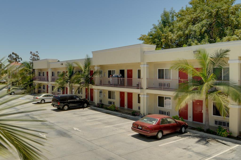 Vagabond Inn Hacienda Heights Exterior photo